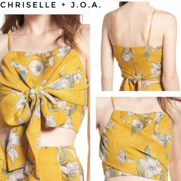 CHRISELLE J.O.A. | YELLOW FLORAL WRAP TOP - Picture 1 of 4